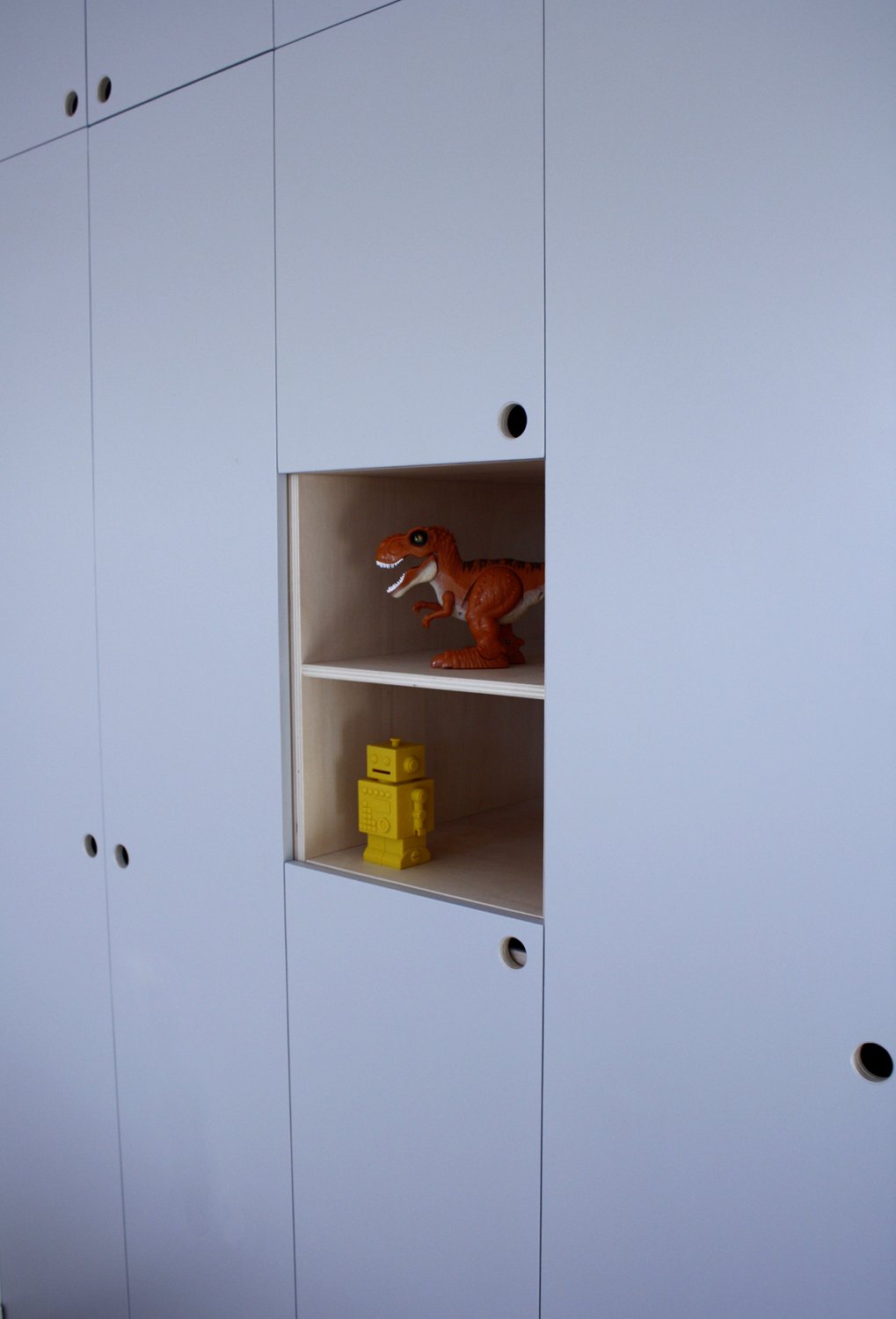 close up kast op maat kinderkamer met toonvak