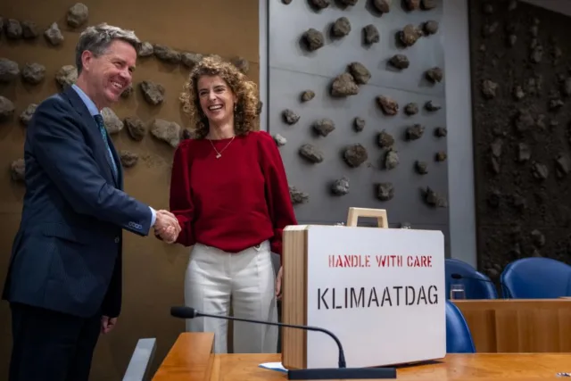 klimaatkoffer klimaatdag 2024 Sophie Hermans en Martin Bosma
