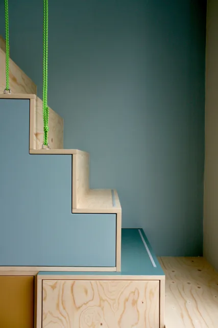 antislip randen voor de trappen