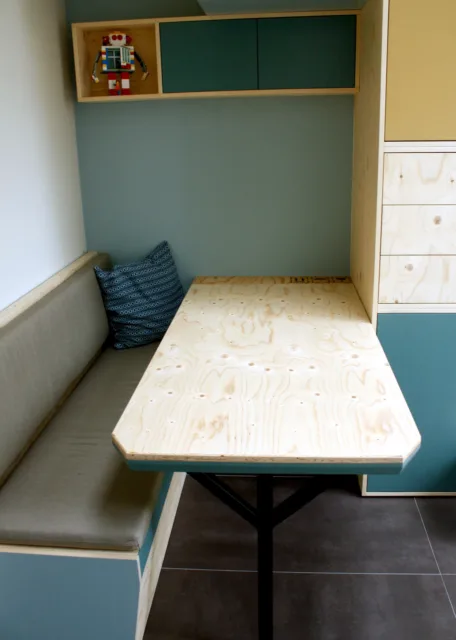 bovenaanzicht tafel en bank