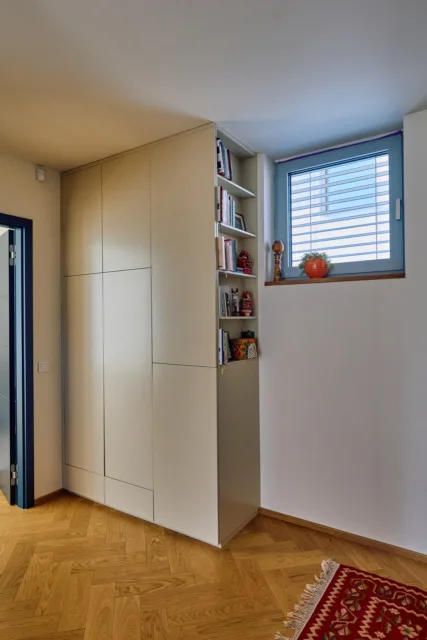 waskast met verbinding naar washok