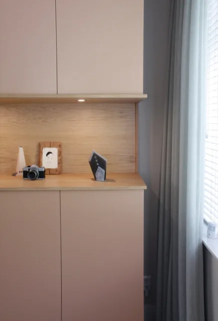 open zijkant vak woonkamerkast